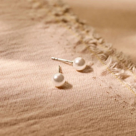 Pearl Earstuds