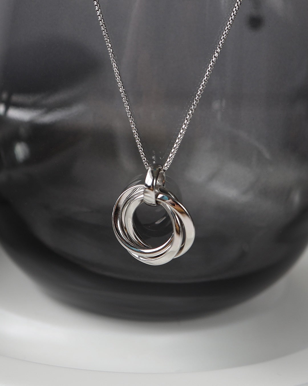 Bevel Trilogy Petite Necklace
