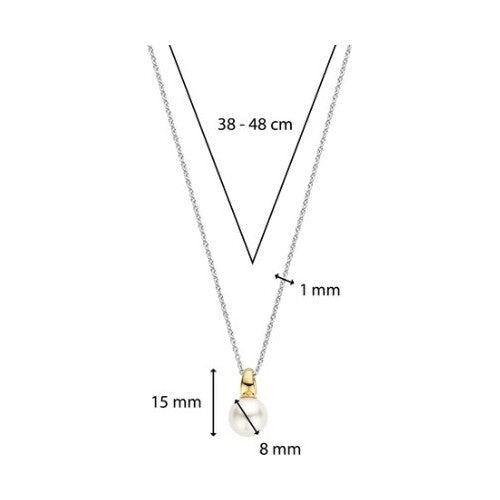 Necklace with pearl