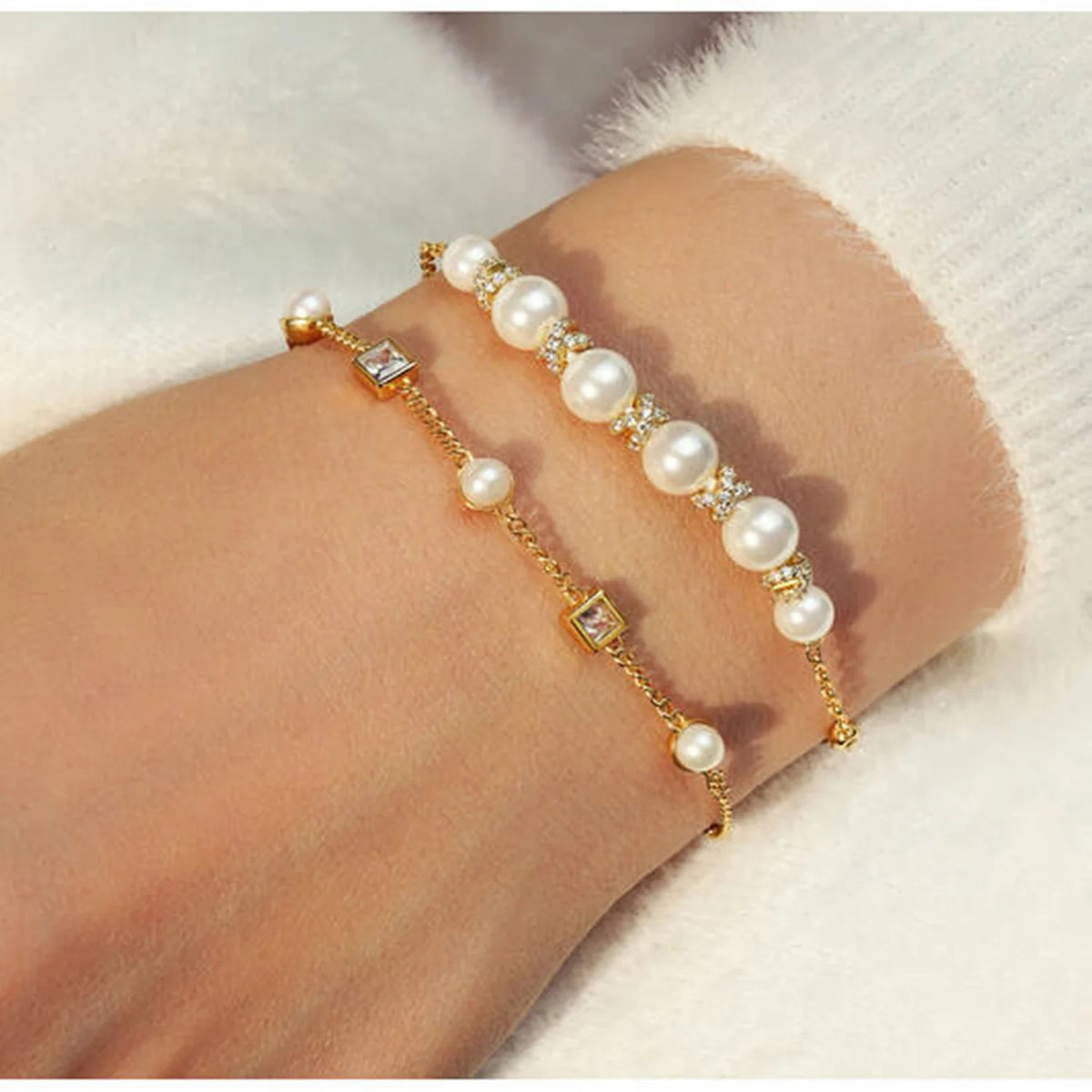 Gold Sparkling Braided Shell Pearl Bracelet