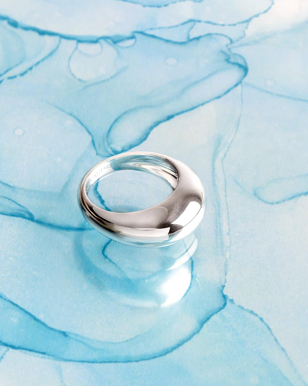 Coast Pebble Smooth Grande Ring