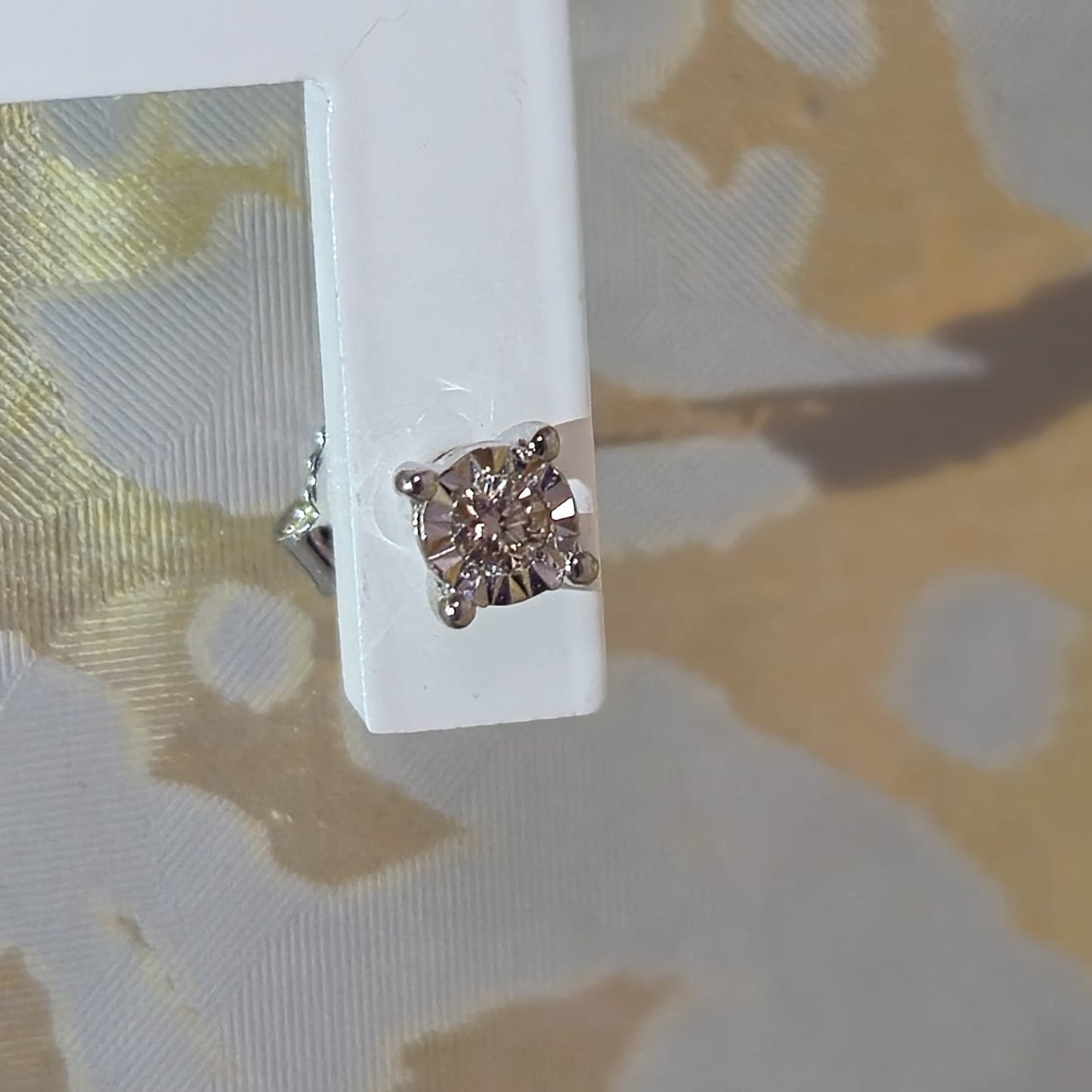9ct White Gold Diamond Illusion Set Stud Earrings