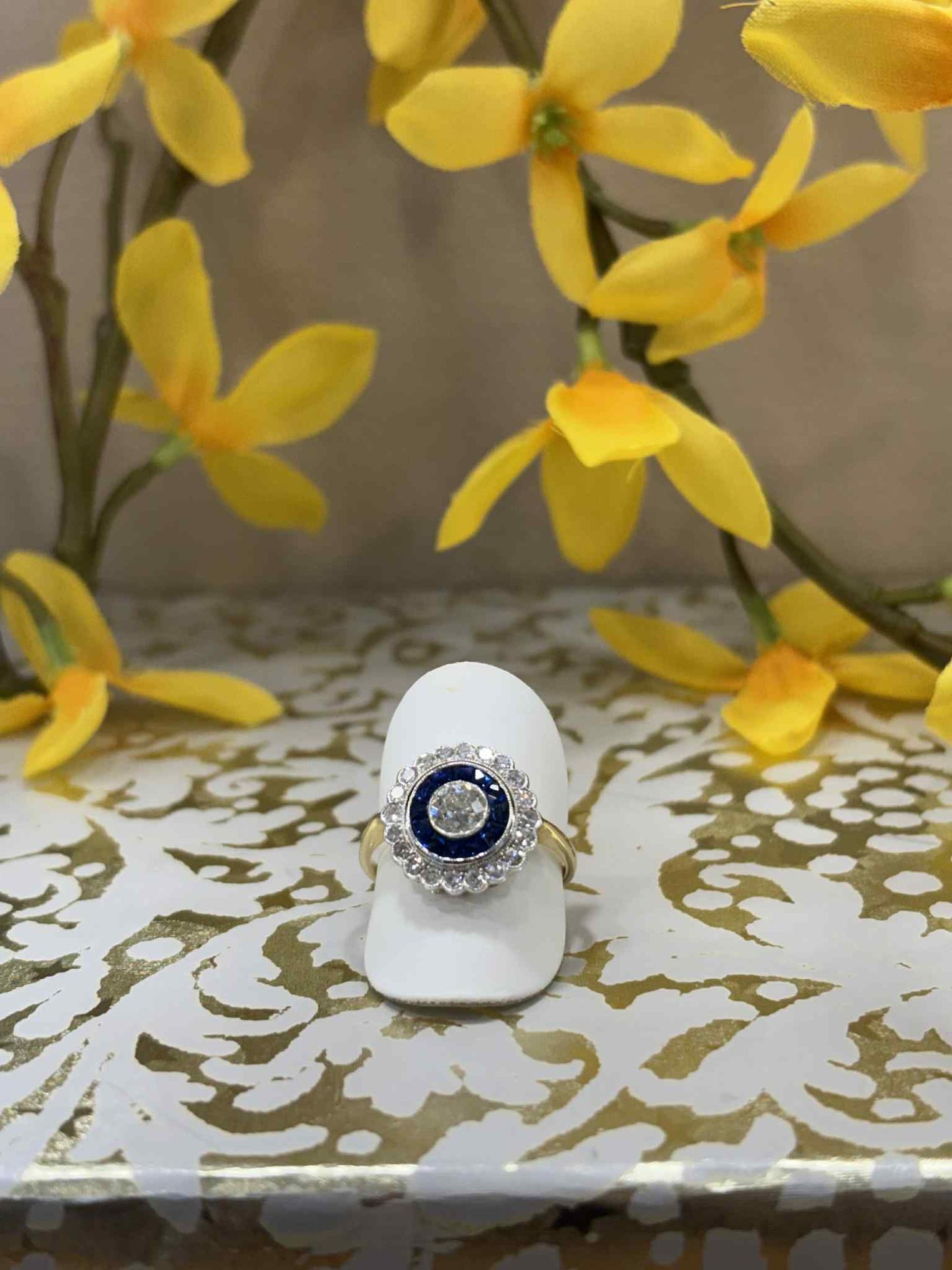 18ct Yellow Gold Sapphire and Diamond Cluster Dress Ring