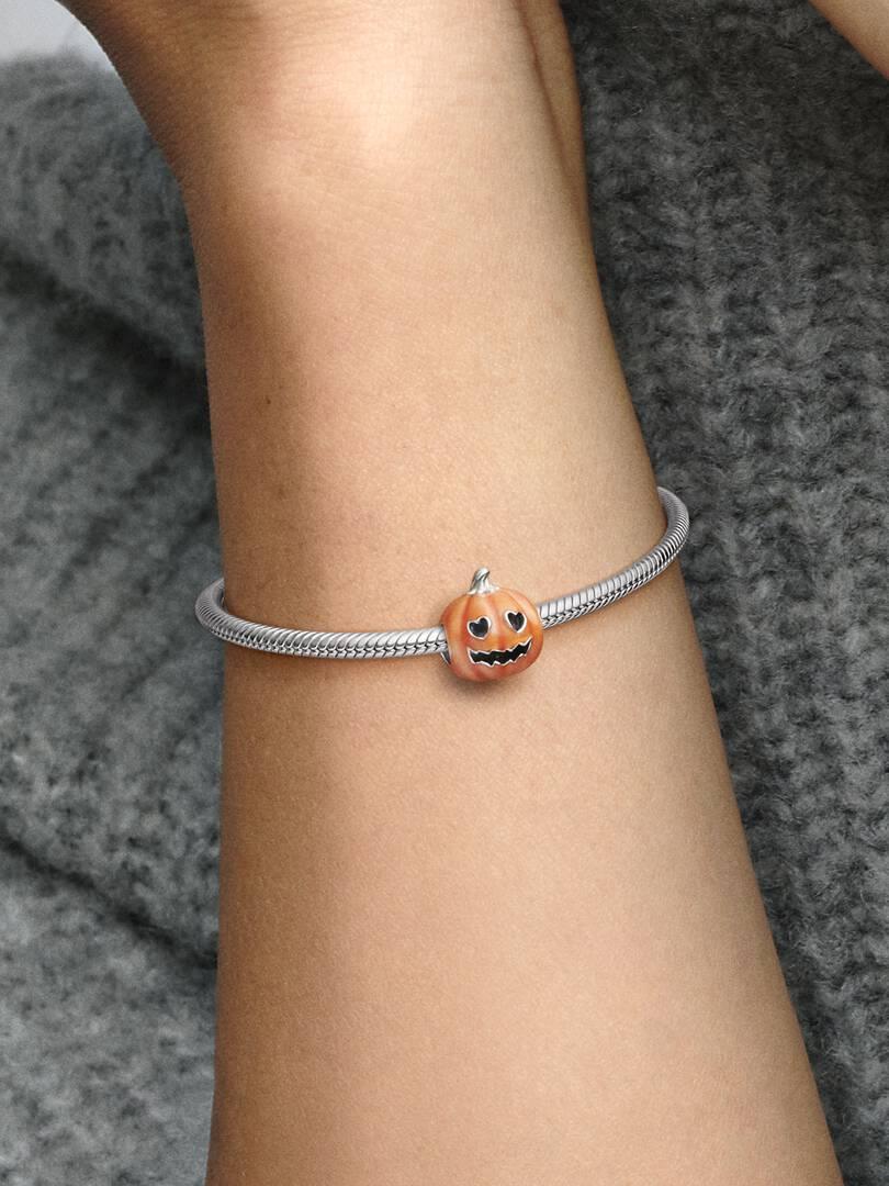 Glow-in-the-dark Spooky Pumpkin Charm