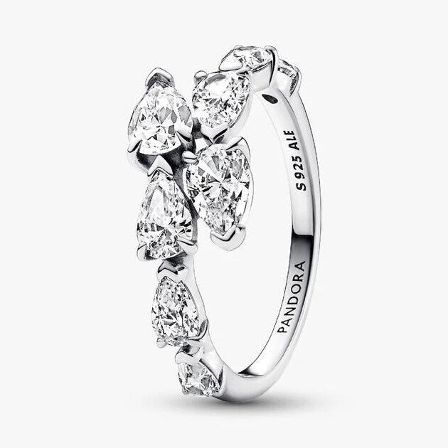 Sparkling Overlapping Band Ring