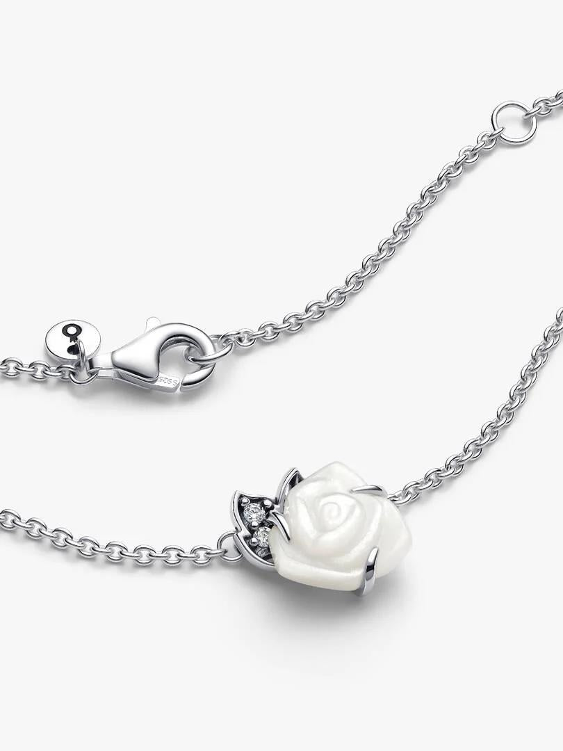 White Rose in Bloom Collier Necklace