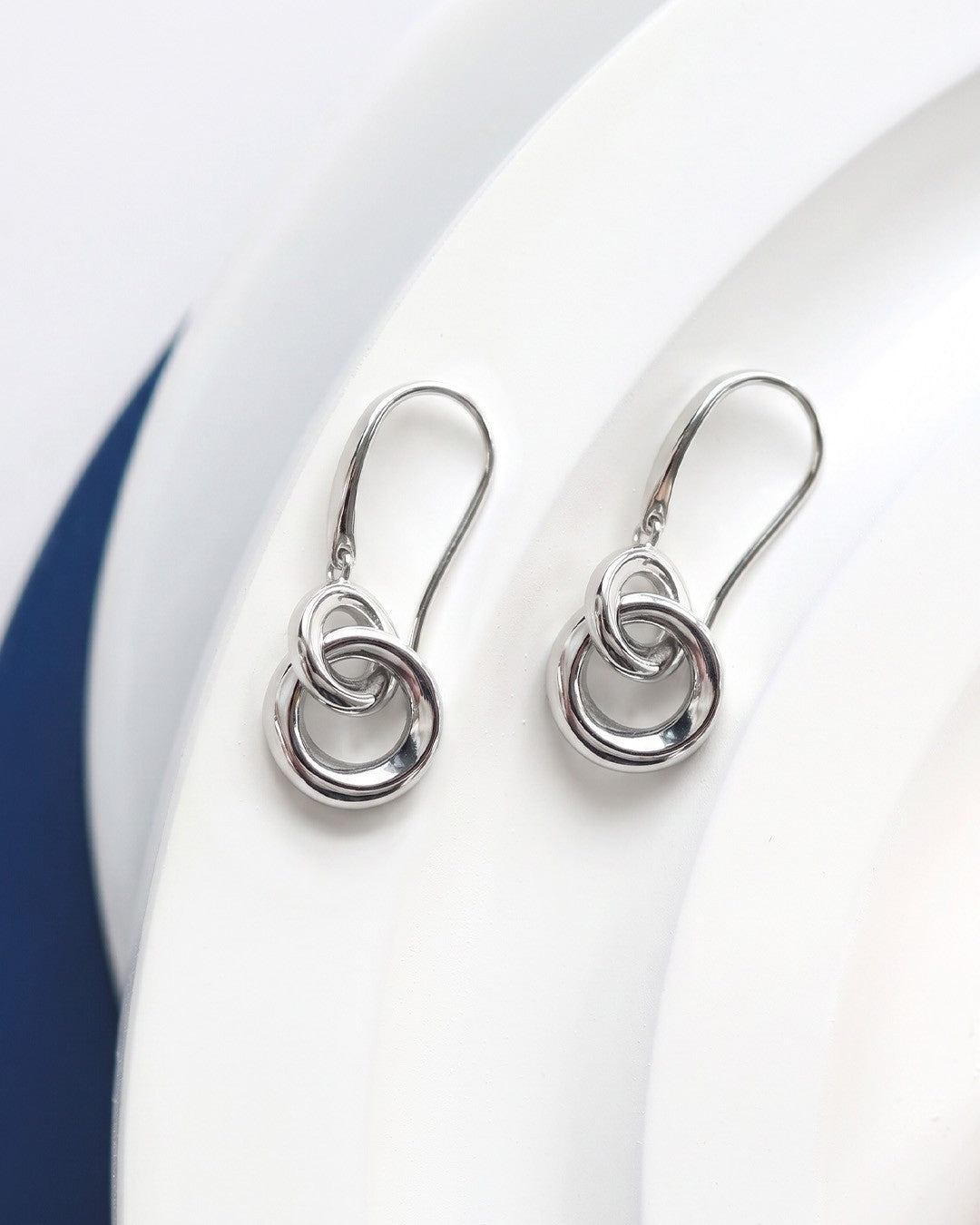 Bevel Cirque Link Drop Earrings