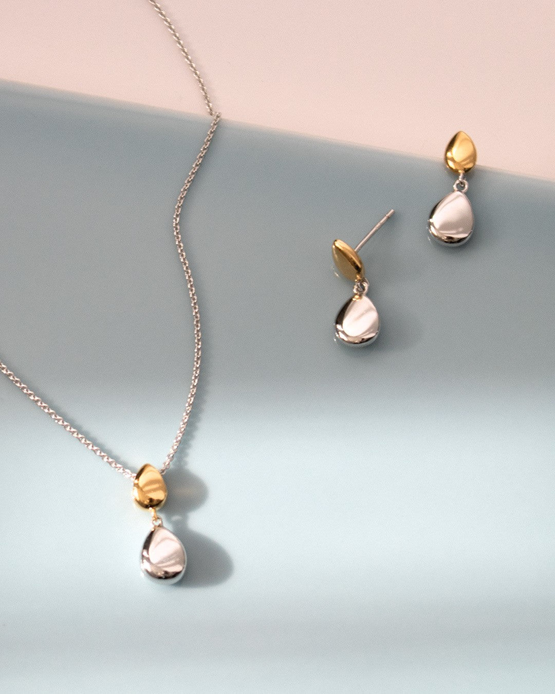 Coast Pebble Golden Drop Earrings
