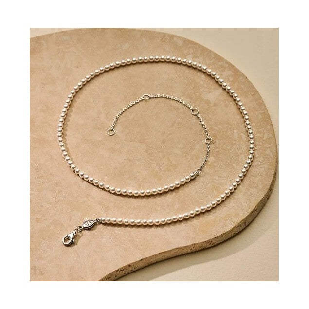 Minimalist Pearl Necklace