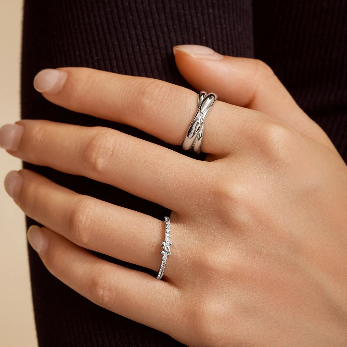 Silver Cross Double Ring, size 54.