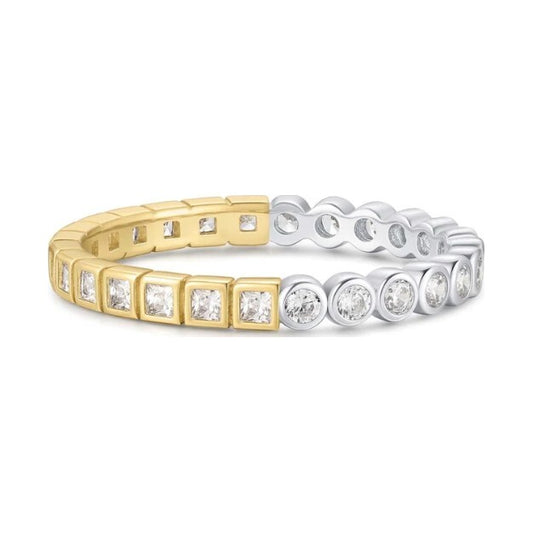 Two-Tone Square and Circle Bezel Ring, size 52.