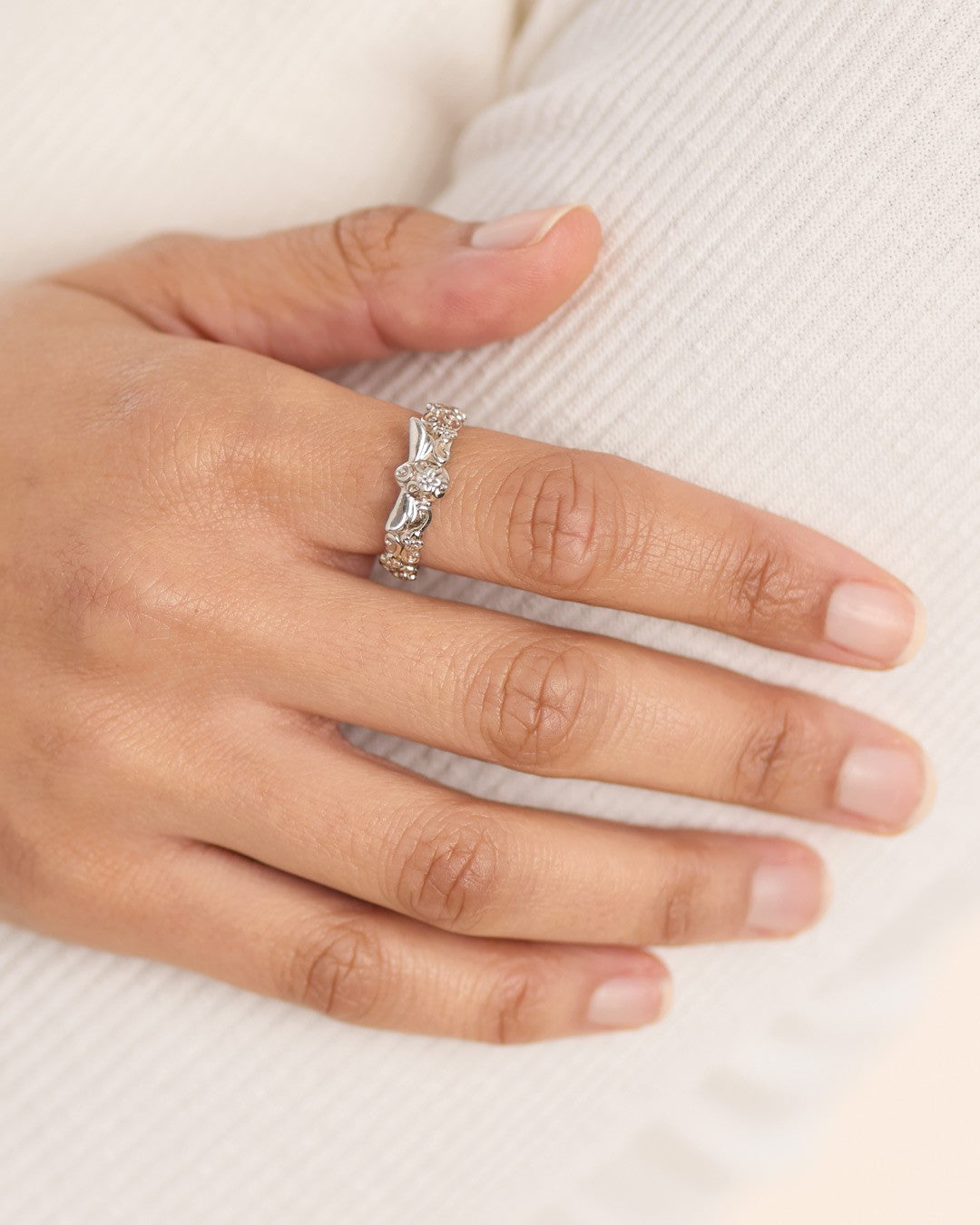 Blossom Flyte Honey Bee Ring