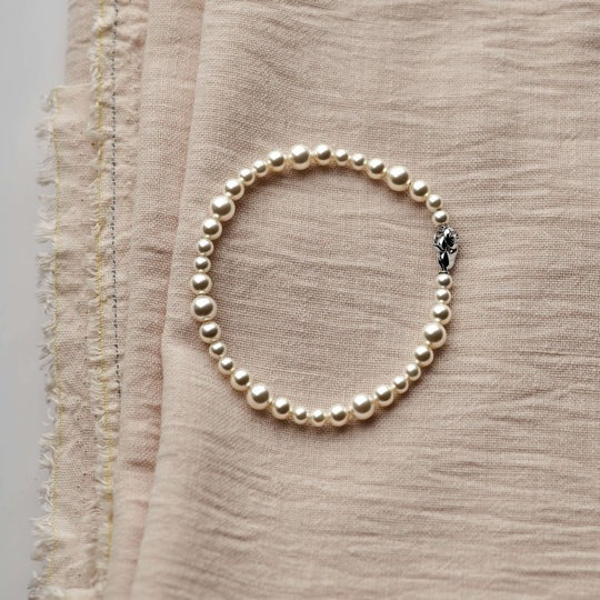 Modern Pearl Bracelet