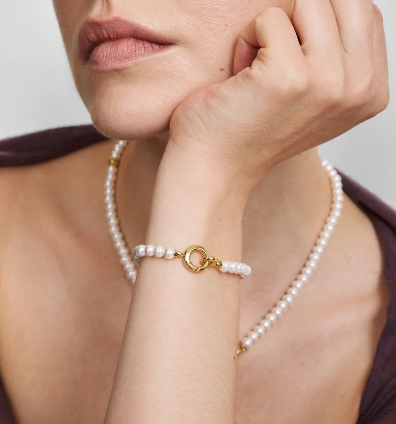 Gold Elegant Shell Pearl Bracelet