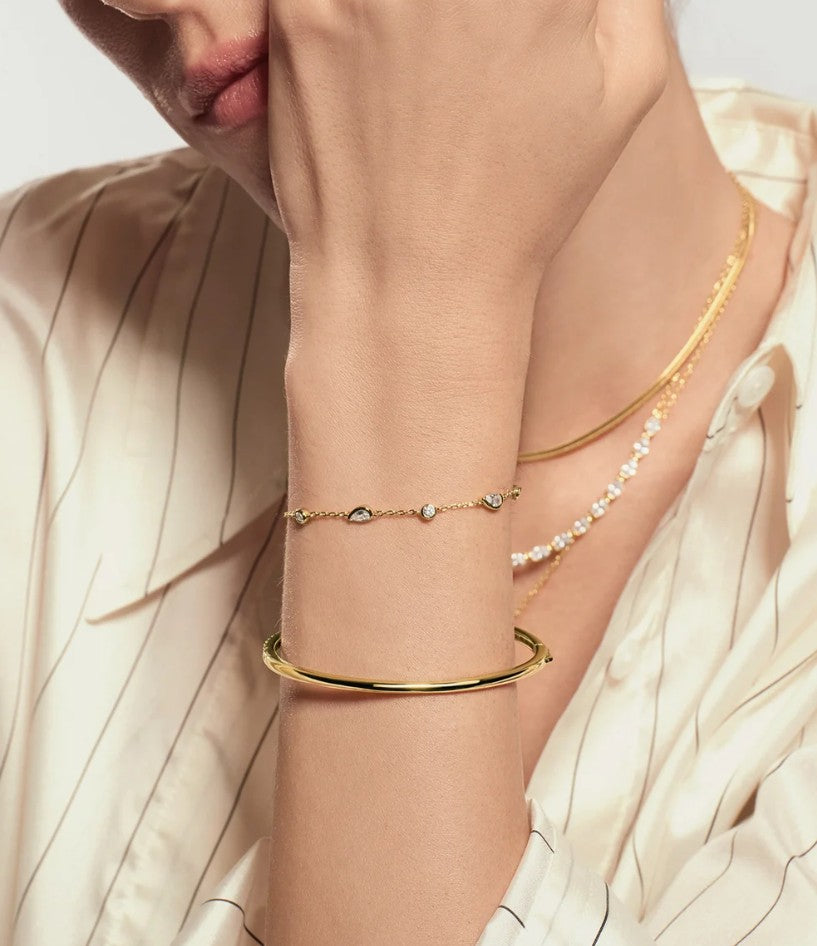 Gold Round & Teardrop Bezel Station Bracelet