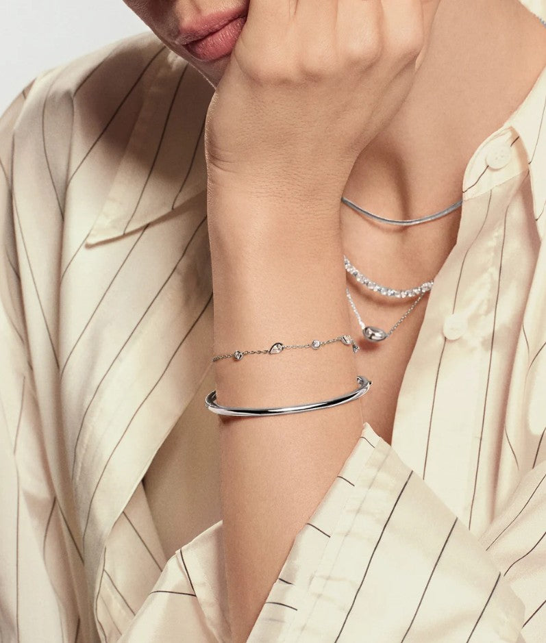 Silver Round & Teardrop Bezel Station Bracelet