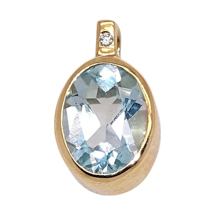 9ct gold 8x6mm oval rub over set blue topaz pendant