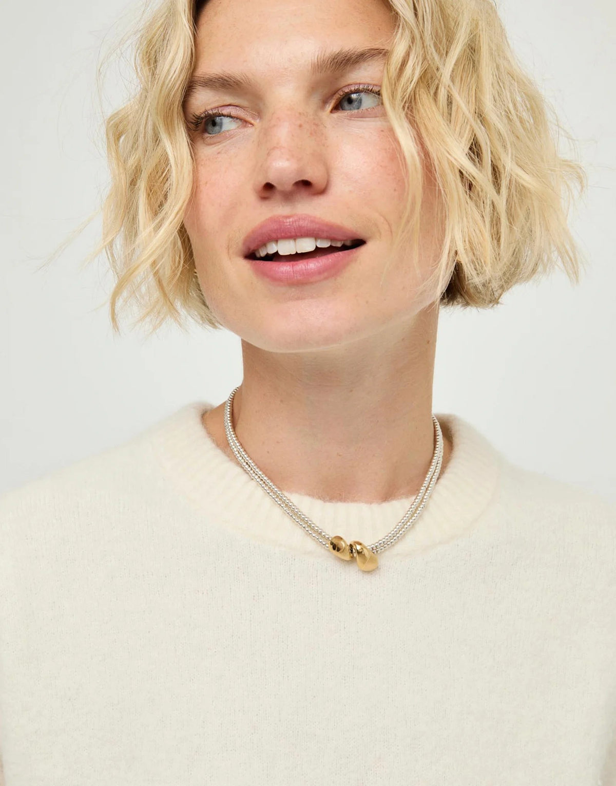 Necklace Axis