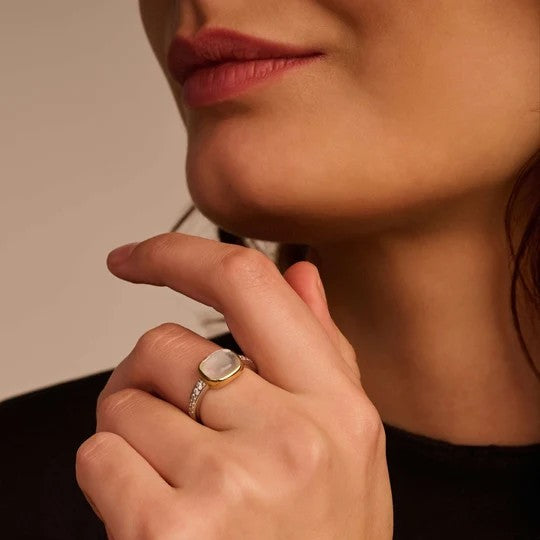 Zirconia Cushion Ring with pearl, size 56.