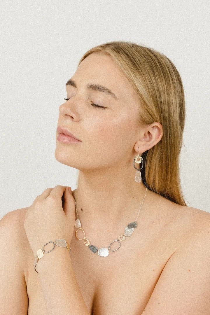 Multi element organic necklace