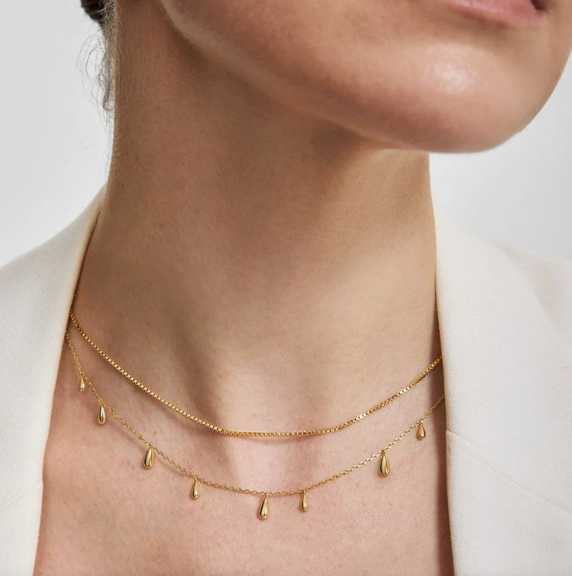 Gold Polished Teardrop Dangle Station Necklace