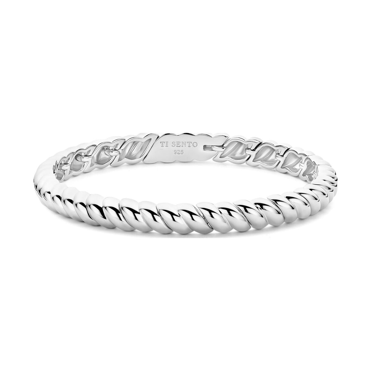 Vintage Ribbed Bangle, medium.