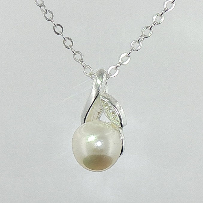 Sterling Silver Pearl Leaf Design Necklace