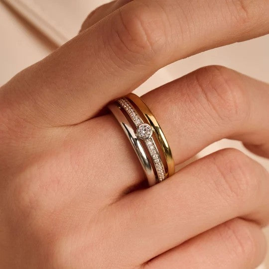 Triple Band Ring with stone, size 62