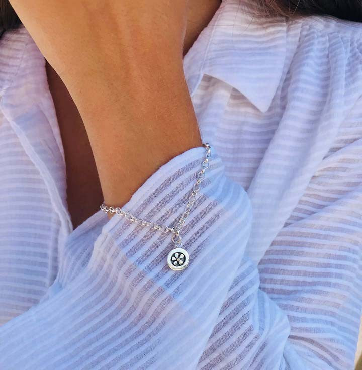 Flower Bracelet – BMED