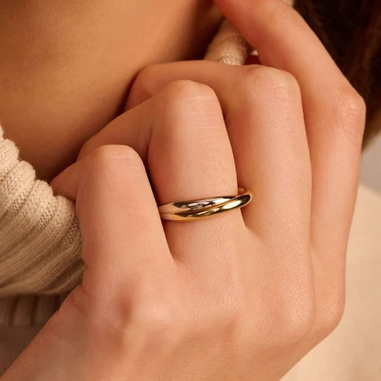 Bicolor Crossover Ring - XS model, size 56.