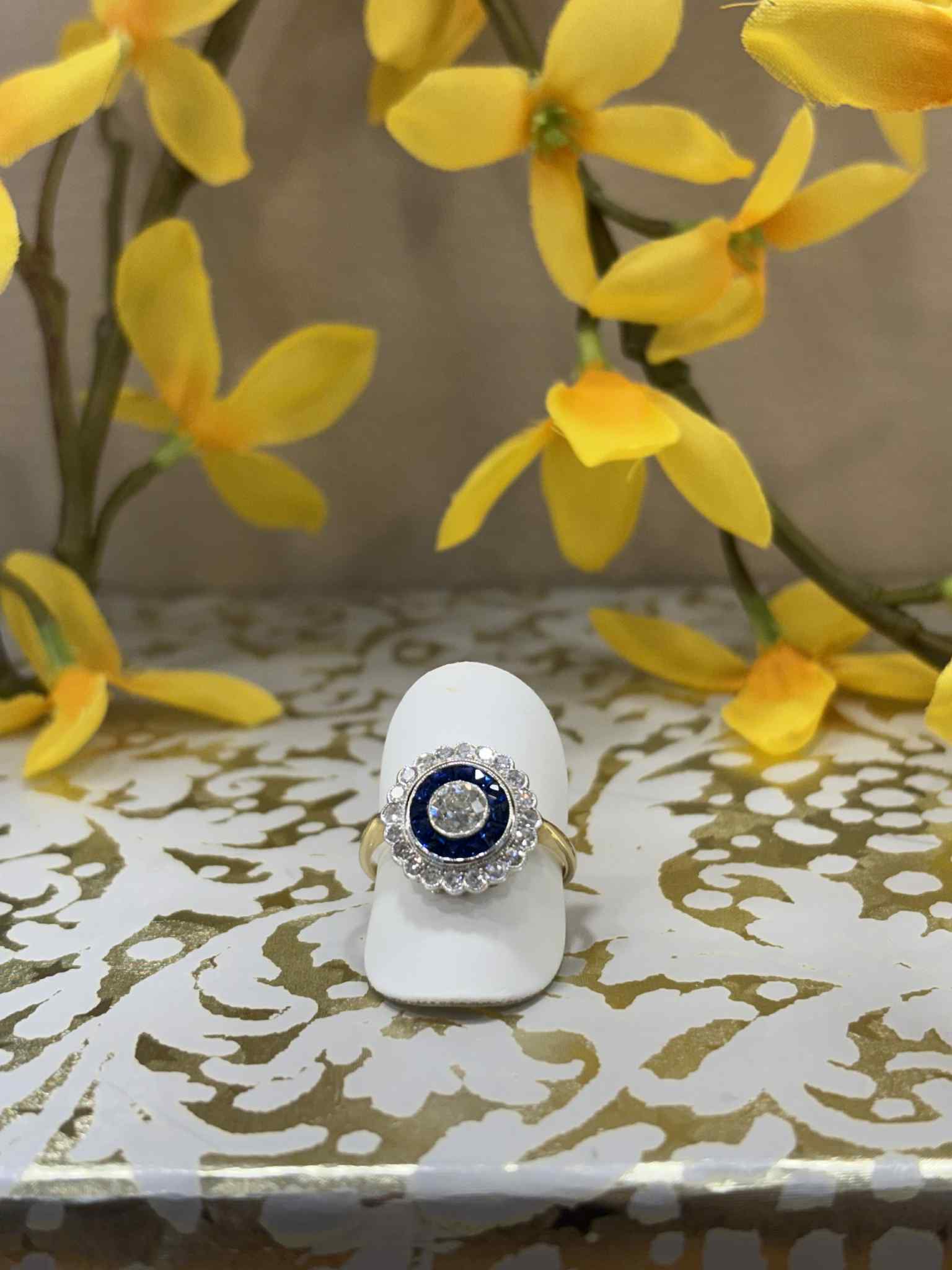 18ct Yellow Gold Sapphire and Diamond Cluster Dress Ring